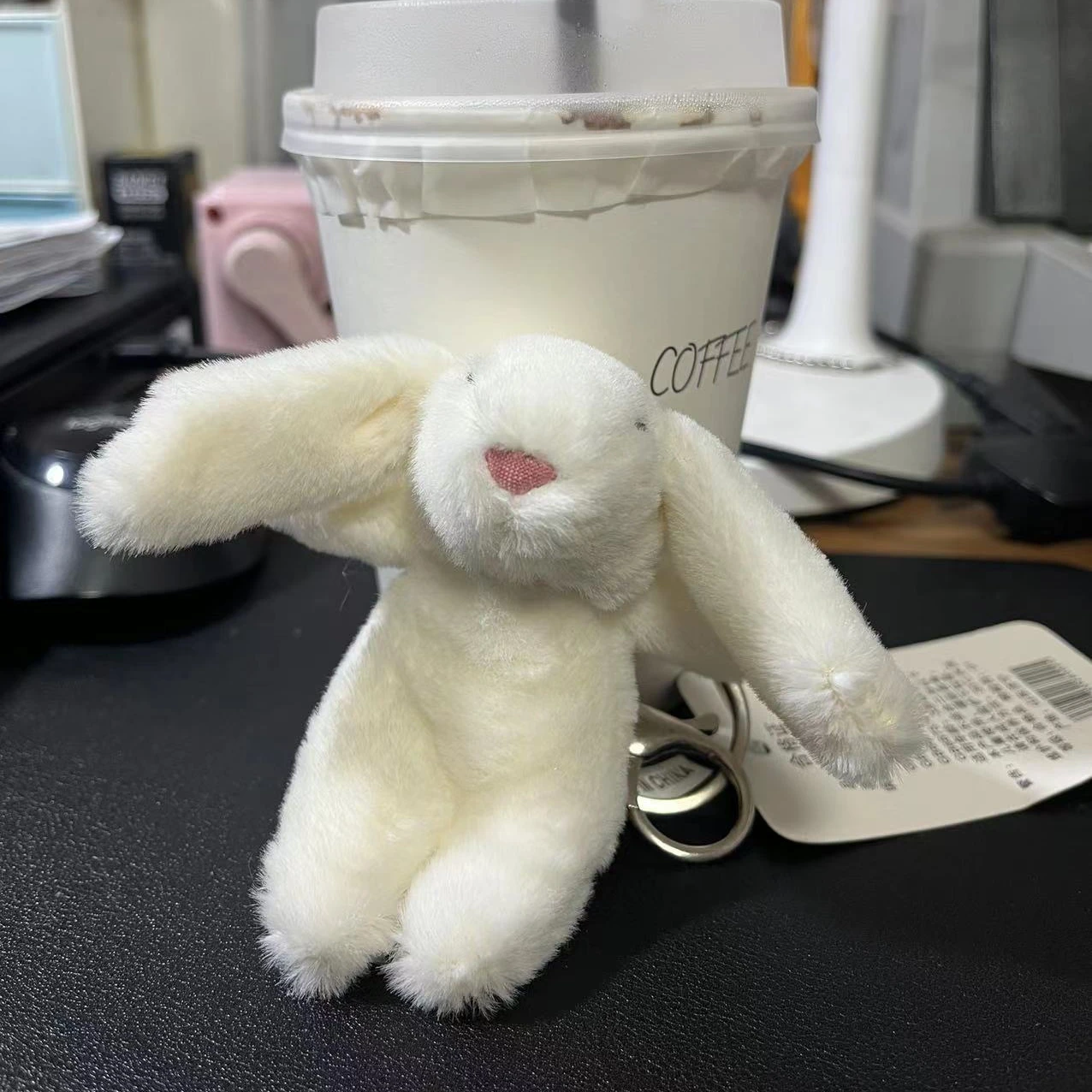 ぬいぐるみかわいい漫画ウサギキーホルダー愛ポンポン小物おもち - Phone Accessories And Electronics のレビューと価格