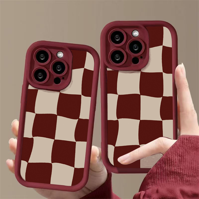 ワインレッドの変形グリッド柄iPhoneケース (iPhon - Phone Accessories Red のレビューと価格