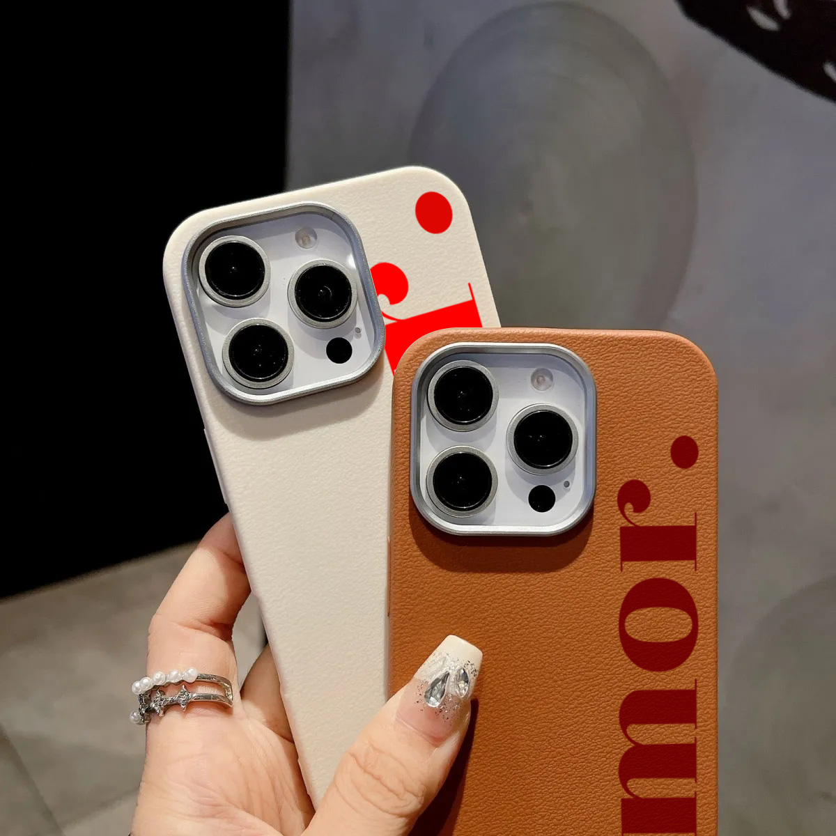 赤い芸術的な文字ライチ柄のiPhoneケース（iPhone  - Phone Accessories Red のレビューと価格
